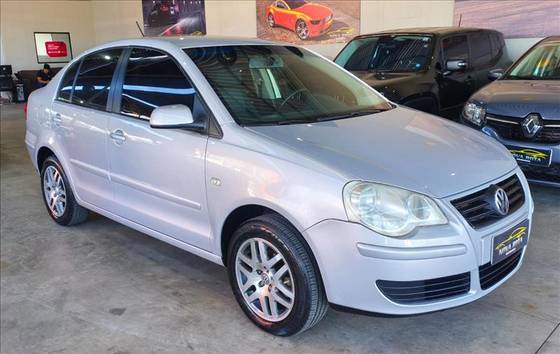 VOLKSWAGEN POLO SEDAN 1.6 MI 8V FLEX 4P MANUAL VOLKSWAGEN POLO SEDAN 1.6 MI 8V FLEX 4P MANUAL